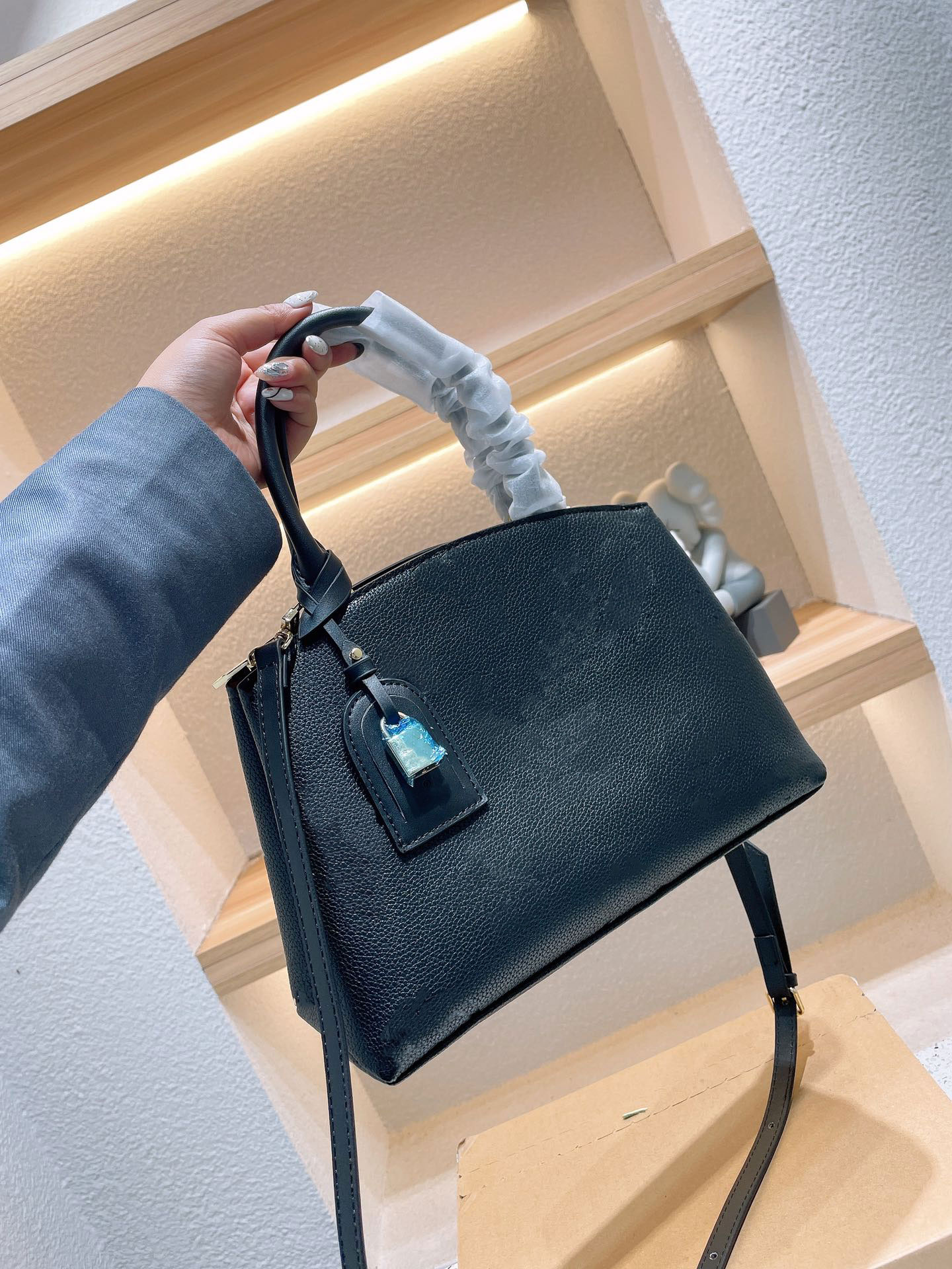 

embossing tote bags montaigne totes bag women black leather handbags high quality desinger shoulder bag M41055