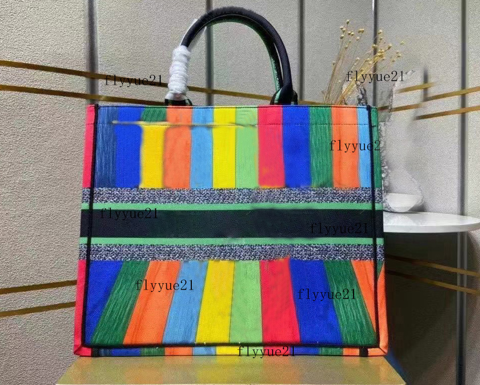 

luxury designer brand shoulder bag classic handbag fashion women shopping totes embroidery animal luggage bags ladies purse corssbody