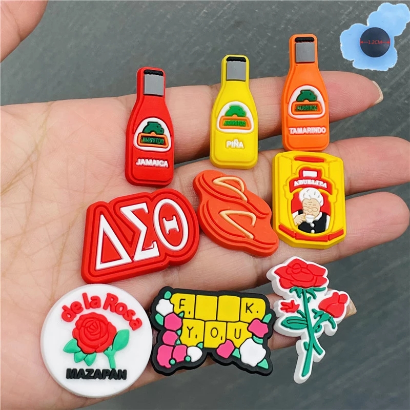 

1PCS Messican Series Hot Fashion Sandal Ornaments Snakes Rose Frog Mobile Cart Fit Croc Jibz Charm Backpack
