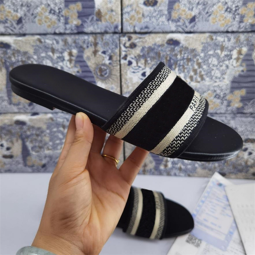 

High quality Luxury Designer Sandals Women Summer 2022 brands Slippers tory Flat Beach Fashion Wild Women's Shoes Cd Fast Delivery, D1
