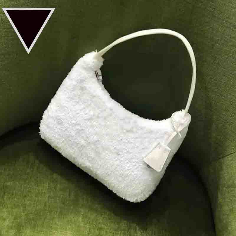 

Luxurys Plush Hobo Underarm Bags Designers Women Shoulder Bag Fashion Printed Handbag High Quality Totes, Black