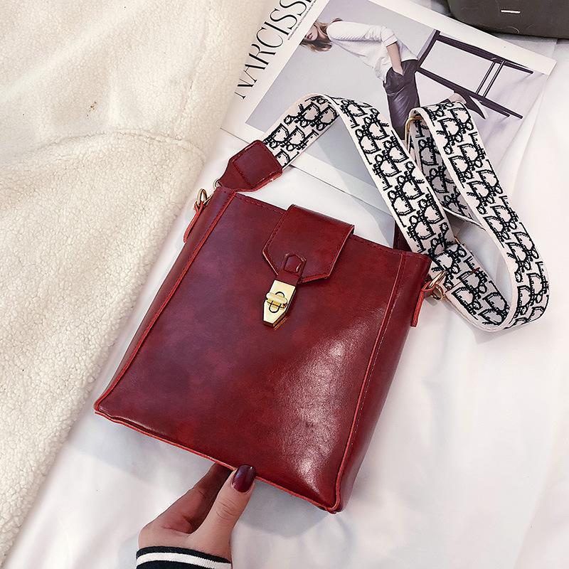 

Evening Bags Elegant Female Shoulder Bag 2021 Women Prevalent Messenger Ladies Solid Color Fashion Large Capacity PU Bucket, Black