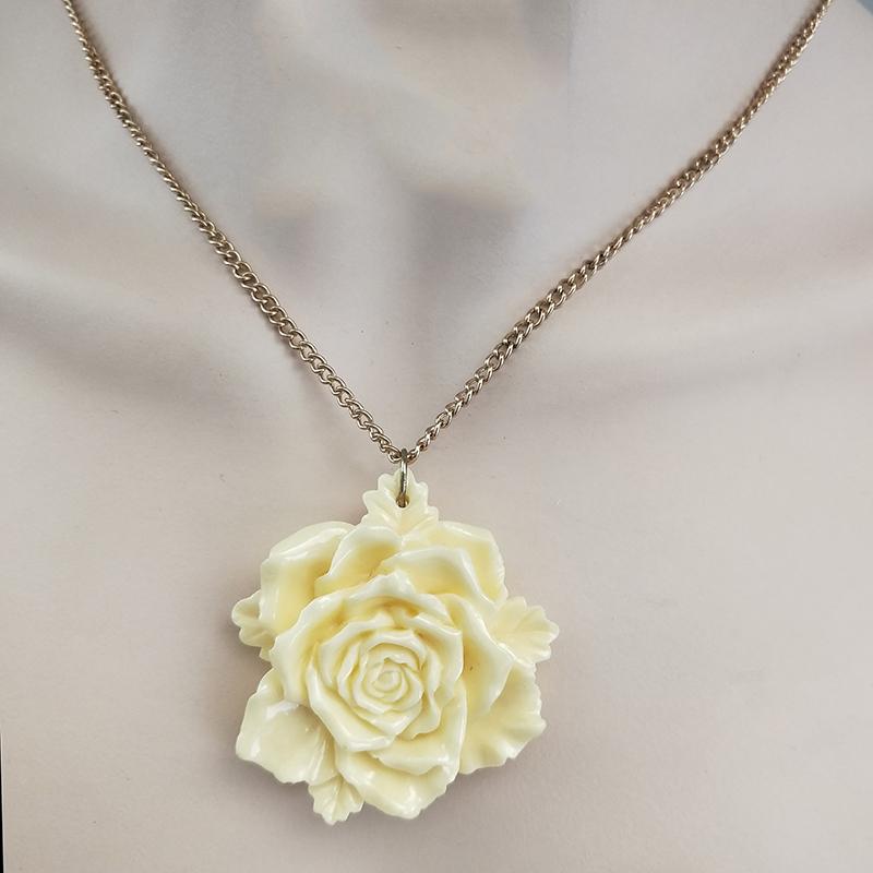 Pendant Necklaces 2021 Gold Beige Yellow Rose For Women Gift Ethnic Bohemian Choker Long Necklace Drop-image-706636112