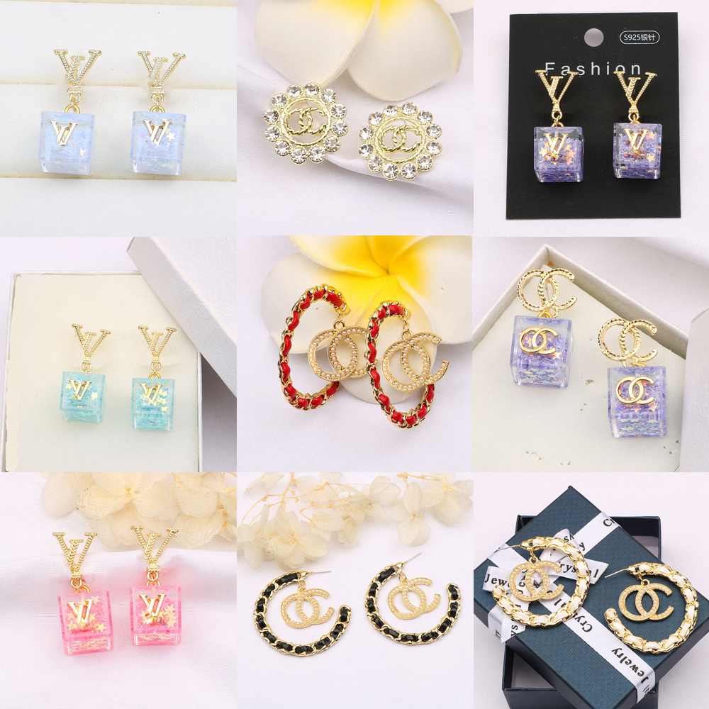 

18K Gold Plated Brand Designer V Letters Stud Luxury Crystal Geometric Women Rhinestone Pearl Long Earring Wedding Party Jewerlry Accessories