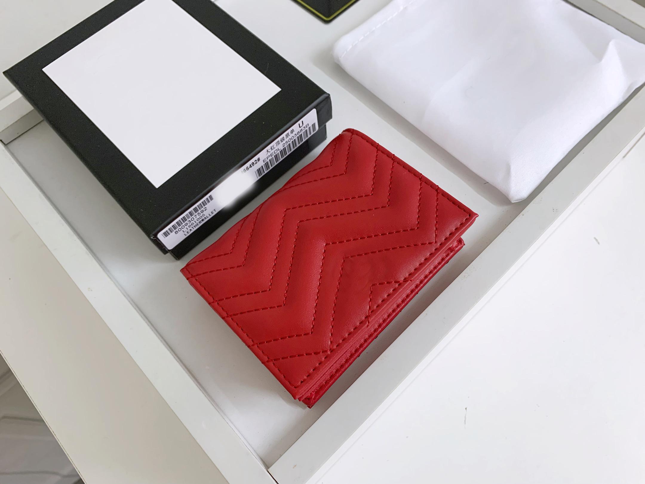 

2022 European and American classic unisex wallets fashion designers clutches for men and women high quality -466492 wallet card holder, Red