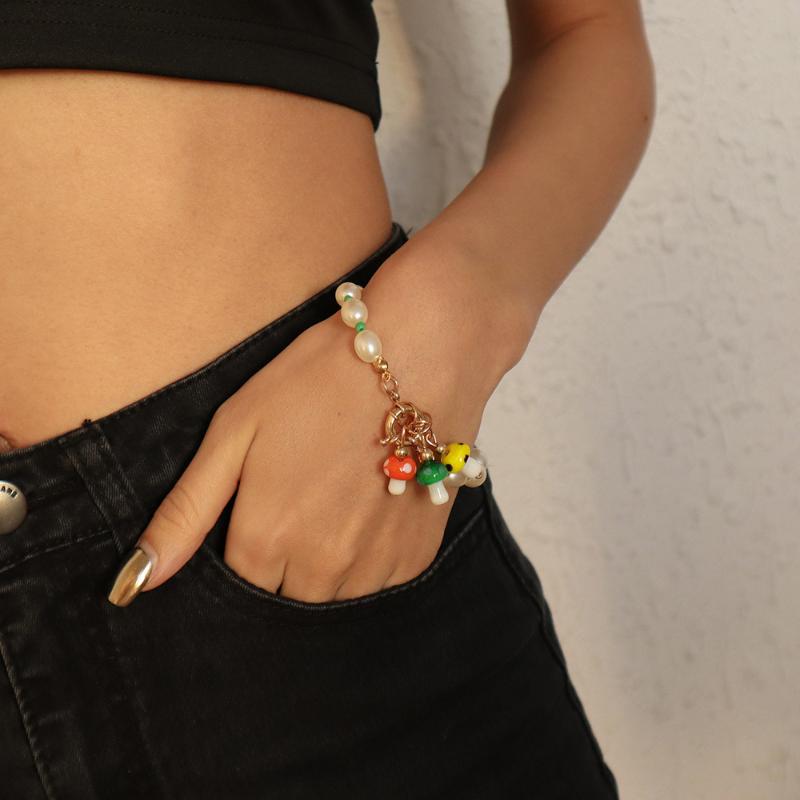 

Charm Bracelets Vintage Y2k Harajuku Mushroom For Women Handmade Weave Aesthetic Pearl Fashion Jewelry Charms Party Gifts