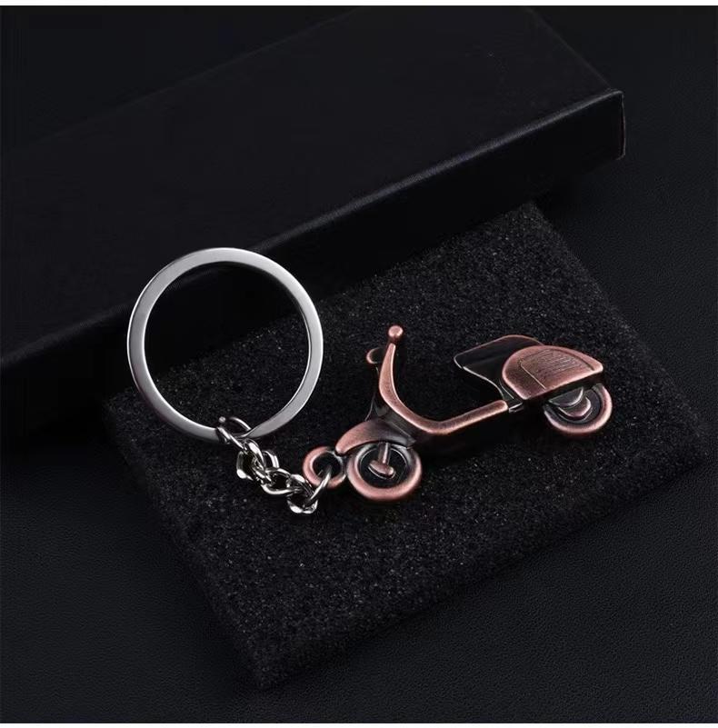 

Keychains Selling Creative Sports Motorcycle Key Chain Metal Car
