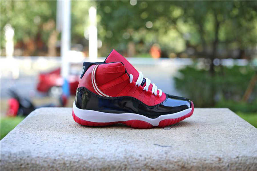 

High Space Jam 11 Bred Black Varsity Red White Men Women Basketball Shoes Jumpman 11s Athletic Sneaker Mens Trainer 378037061 with box