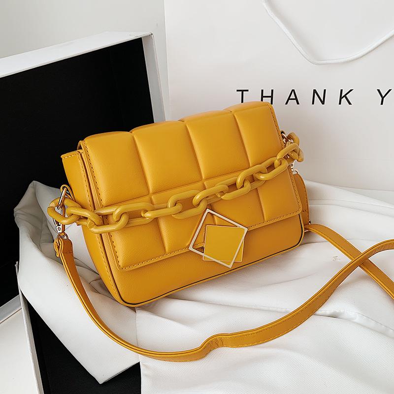 

2021Latest style Bags for Women Crossbody Bags For Women Totes Bag Popular Fashion chain messenger bag Hasp Solid Totes, White