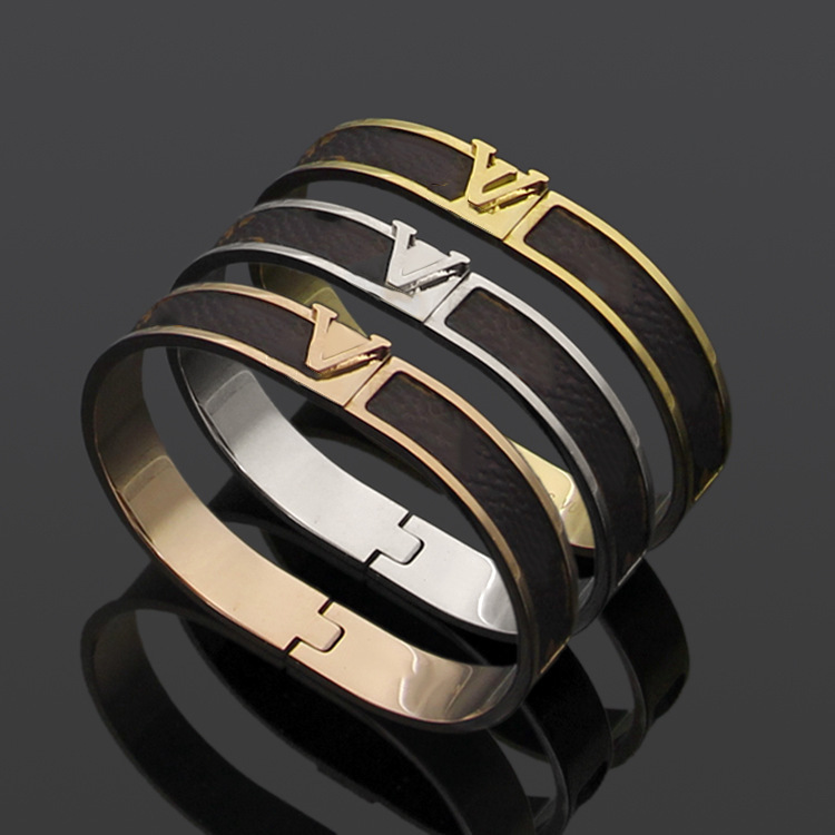 

European and American Luxury Designer Love Lock V Bracelet Bangles Pulseiras Leather Real Leathers Bracelets for Women High Quality, Black
