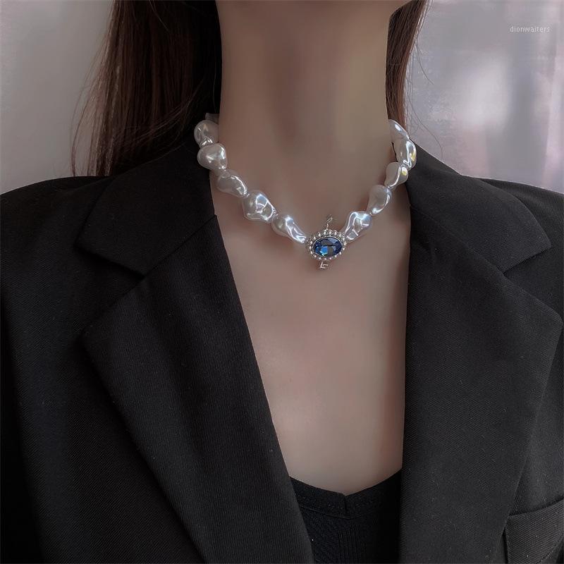 

Chains Irregular Shaped Large Pearl Necklace Short Super Fairy Fashion