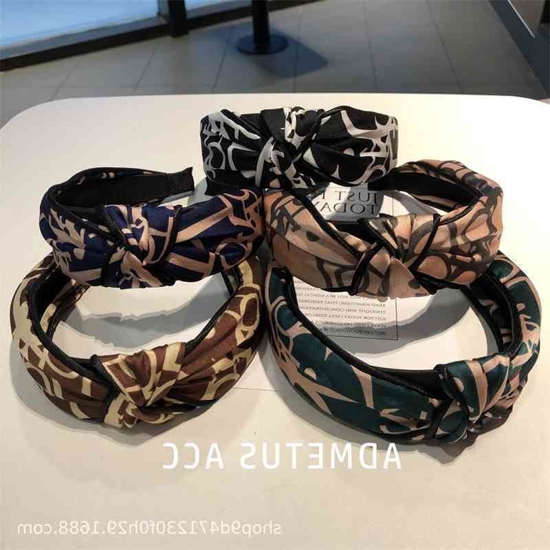 

women's Korean hair compression wide fabric knotting headband fashion letter clip edge hairpin Headband