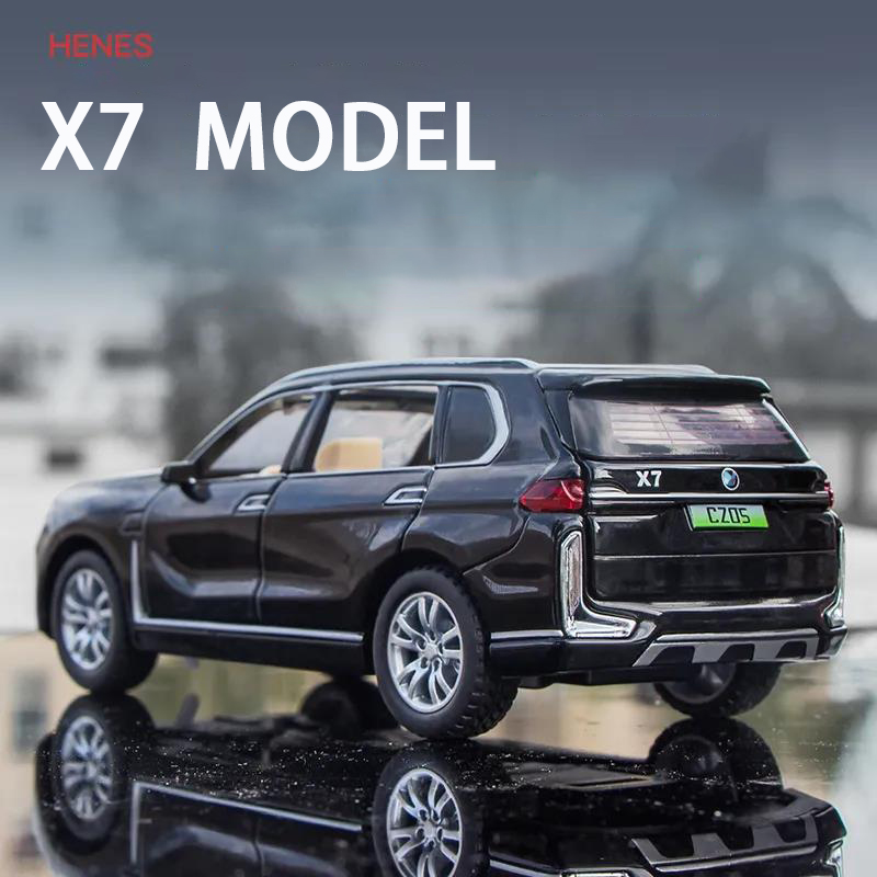 

132 SUV X7 Simulation Alloy Toy Cars Diecast Pull Back SUV Car Model Children Toys Off-road Vehicles Decorations Christmas Gift
