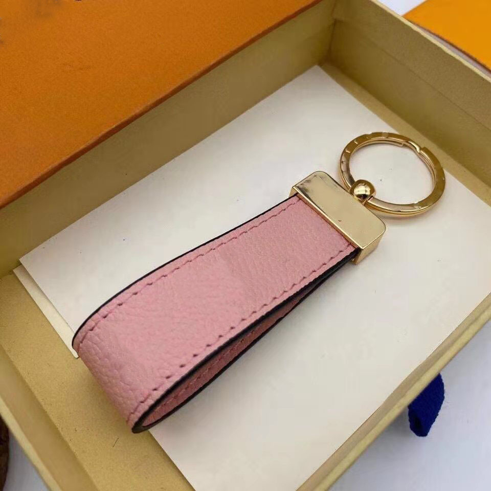 

High qualtiy leather Keychain Gift Men Women Souvenirs Car Bag Key Ring with box