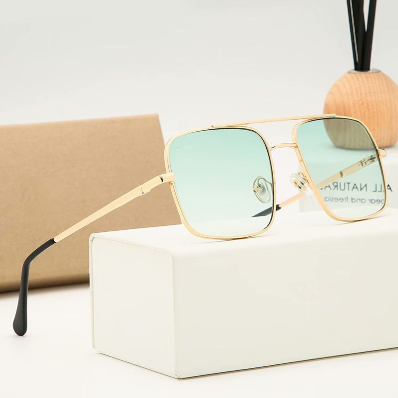

brand new classic pilot designer sunglasses fashion women sun glasses UV400 gold frame green mirror 58mm lens with box
