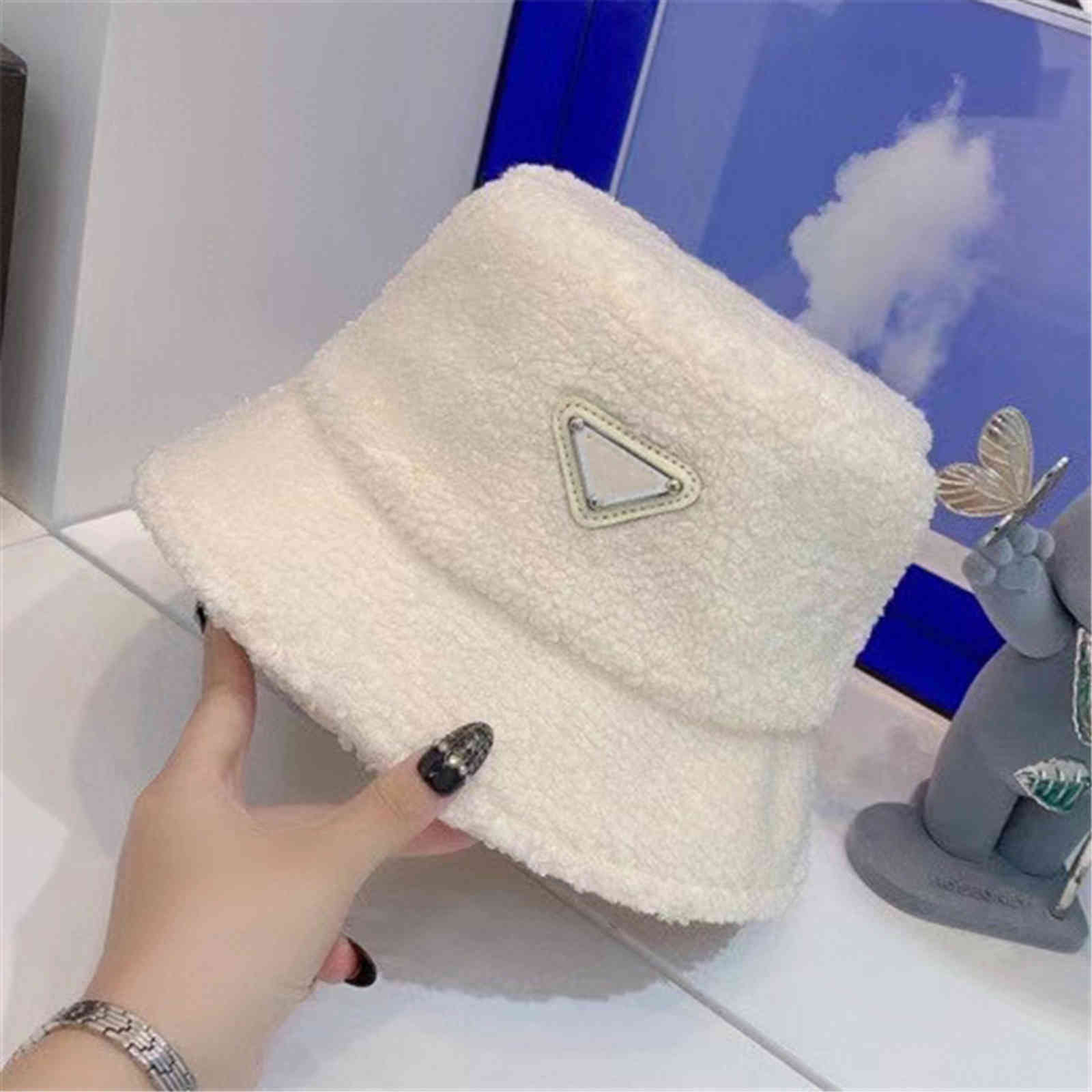 

Womens Plush Bucket Hat Designer Cap Fisherman Hats Mens Autumn Winter Caps Fashion Stingy Brim Casual Fitted Sunhat Sunshade Luxurys Design, Box(no pay)