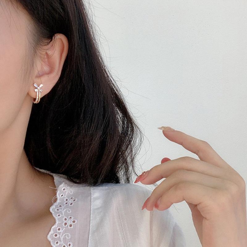 

TIMEONLY Korean Sweet Sparkly CZ Stone Flower Earrings for Women Girl Circle C Shape Hoop Earrings Wedding Bridal Accessories