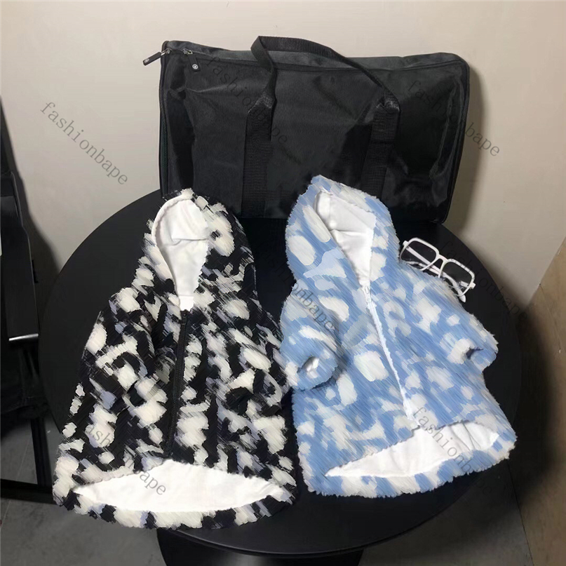 

Letter Pattern Dog Apparel Thick Velvet Coat Fashion Design Hooded Zipper Coats Winter Warm Outerwear For Pet