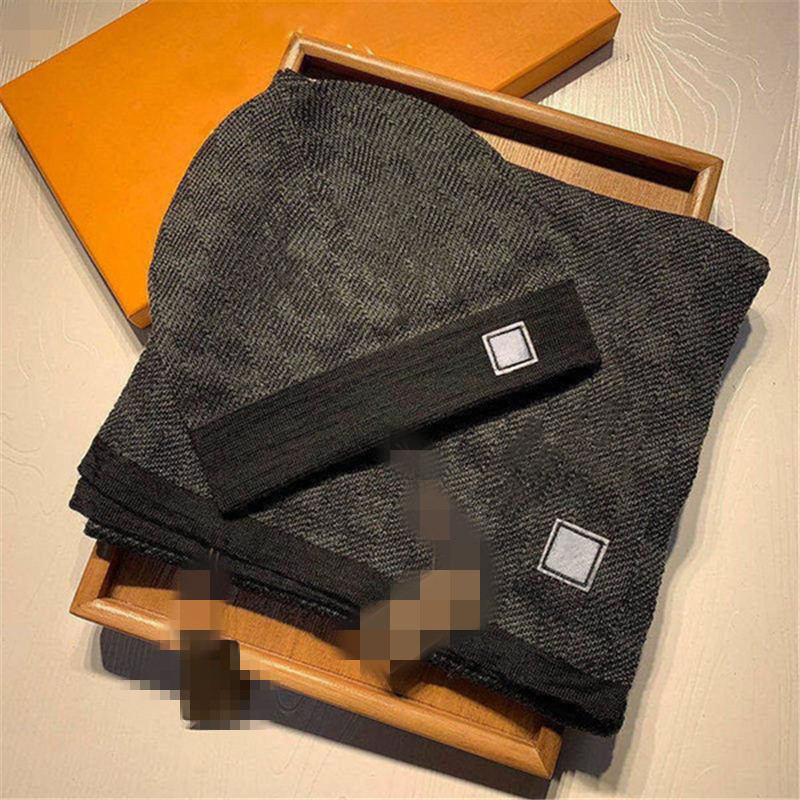 

2021 New France fashion beanies hats bonnet winter beanie knitted wool hat plus velvet cap skullies Thicker mask Fringe hats man