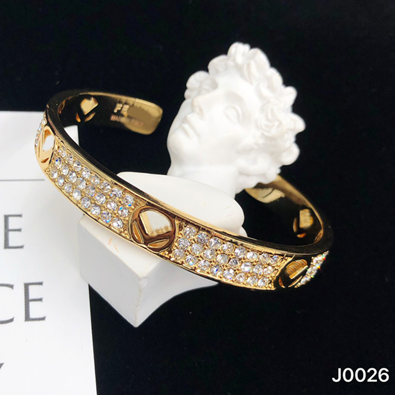 

Fashion Gold Bracelet For Women Designer F Bracelets Lady Pearl Bracelet Luxurys Designers Womens Bangle Luxury Jewelry D2109285Z