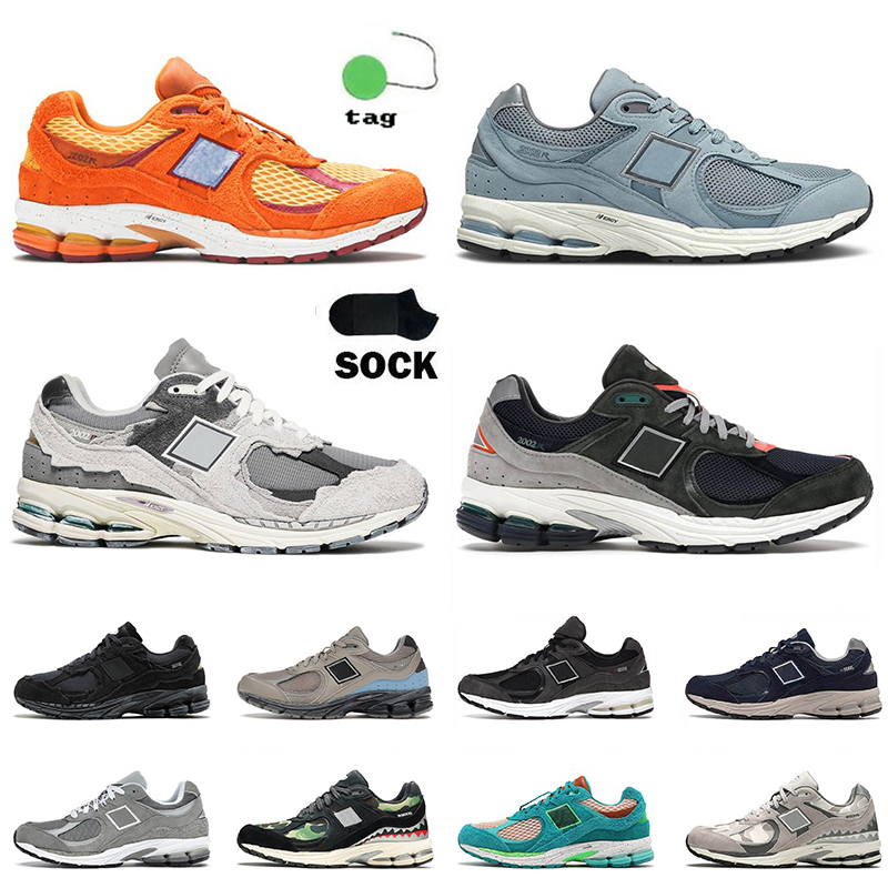 

Top Quality 2002R Mens Women Runner Running Shoes B2002R Sneakers Light Blue Bone The Basement Olive Black Sail Cool Grey Designer Trainers With Socks, C40 marblehead 36-45