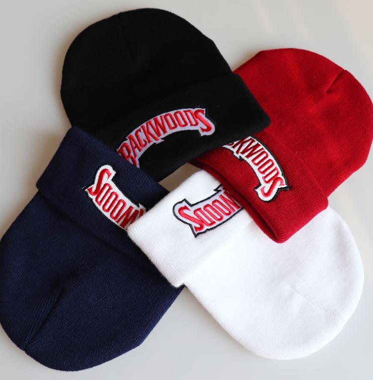 

Autumn and winter men's women's embroidery adult knitted hats solid color dome outdoor hip hop melon leather toe cap warm plush hat Unisex fashion trends caps, Red