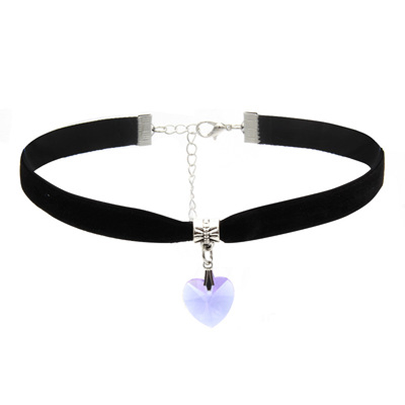 

Cute Girls Black Velvet Choker For Women Fashion Tiny Amethyst Heart Crystal Pendant Necklaces Ribbon Jewelry Female Party Gift Wholesale