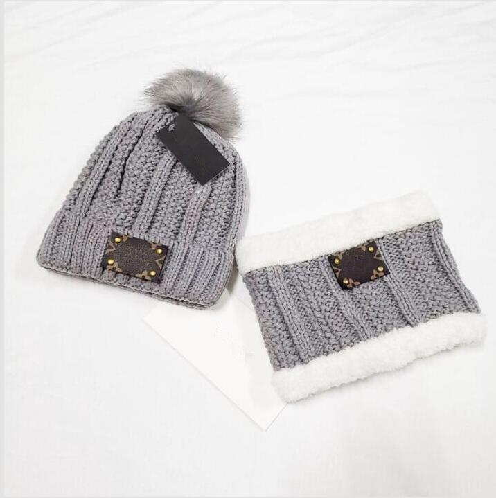 

Winter Pullover Scarf Set Fleece Woolen Hat Autumn And Knitted Hat For Ms.