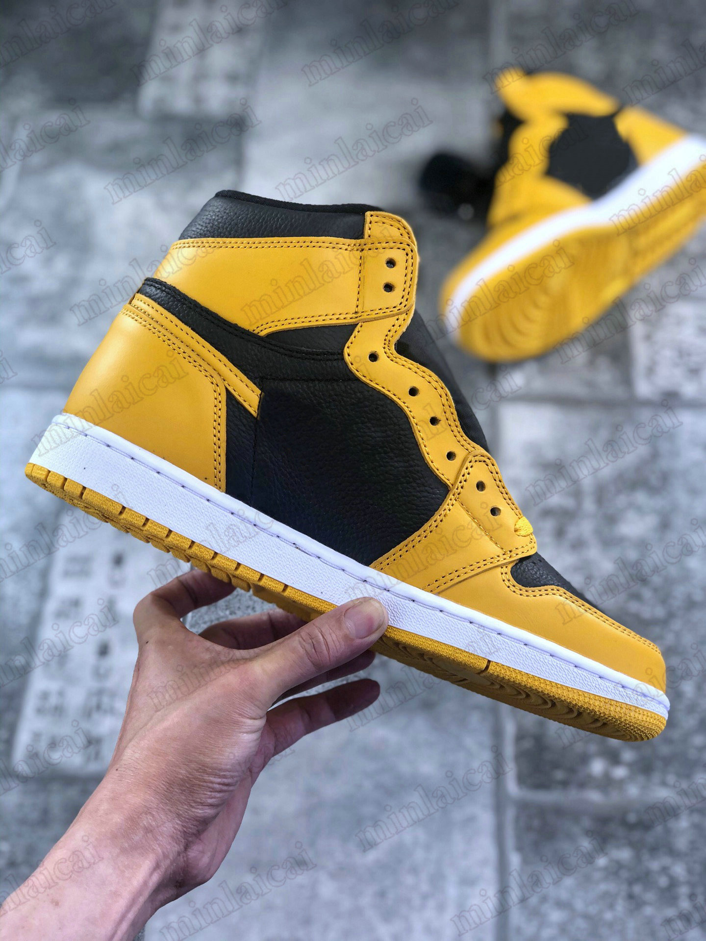 

1 High OG Pollen Black And Yellow Shoe Body Toe Leather 1s Basketballs Shoes Mens Womens Runner Trainers Designer Sports Sneakers, No shoes
