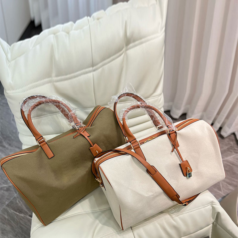 

Top Original Duffel Bags Handbag Designer large Men and Women Fashion Travelling Crossbody bag Large Capacity size 50 * 28cm, Black