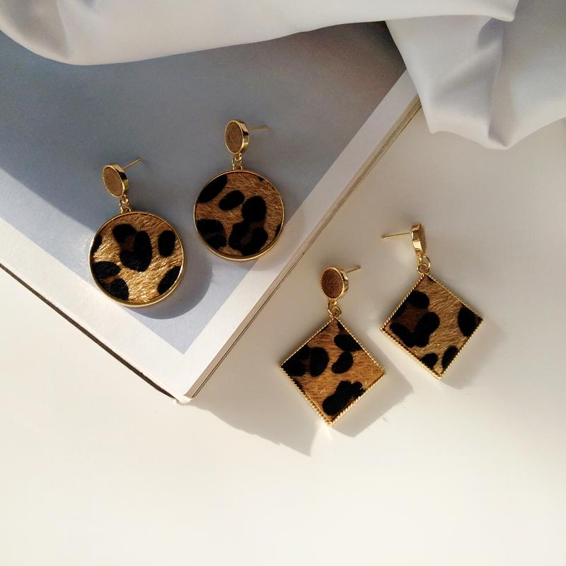 Stud B17 Sassy Girls Leopard Metal Party Dating Ear Jewelry Pendientes Punk No Hole Clipping-image-706938374