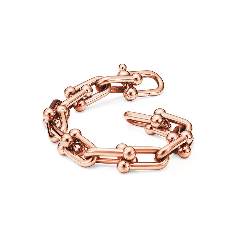

Designers Bracelet Luxurys jewelry Womens Mens temperament Bracelets titanium steel hip hop Street neutral Fashion Charm Simplicity is nice