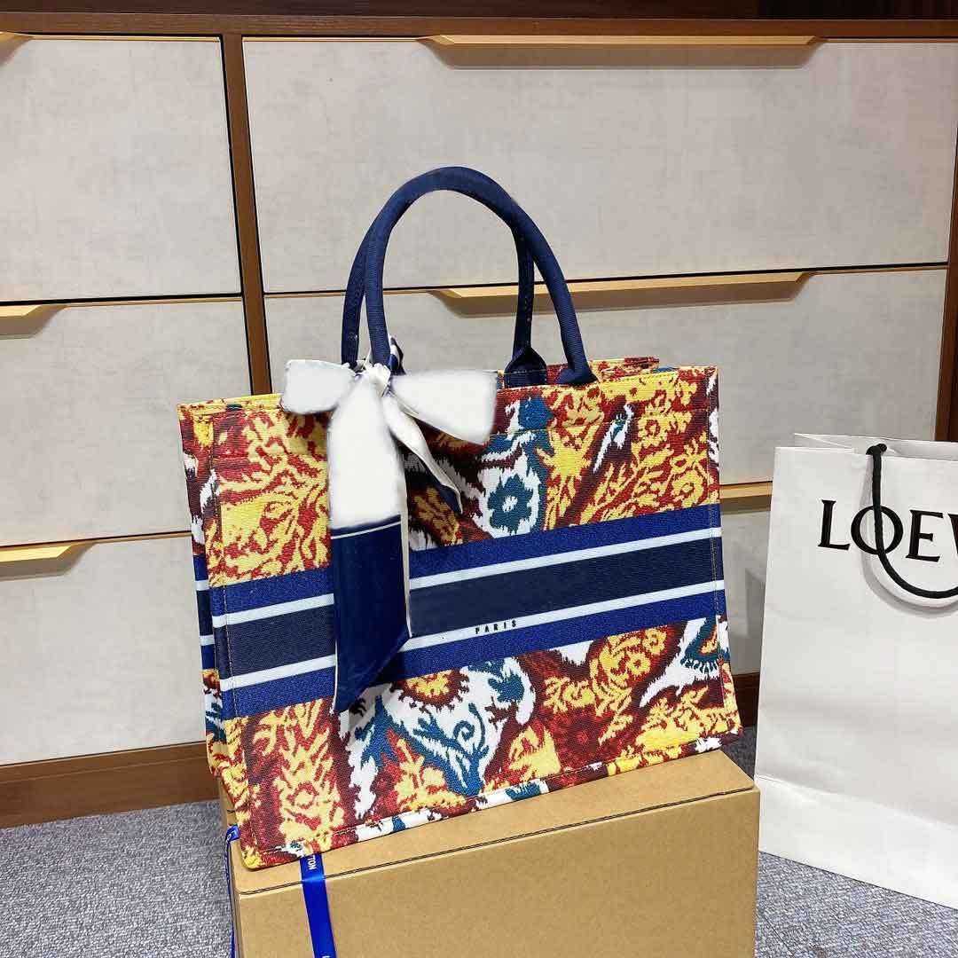 

20SS Women Bags Fashion Printed Shoulder Designers Classical Shoping HandBags Gace Luxurys Niloticus Style Grace 6-Color Available, Black