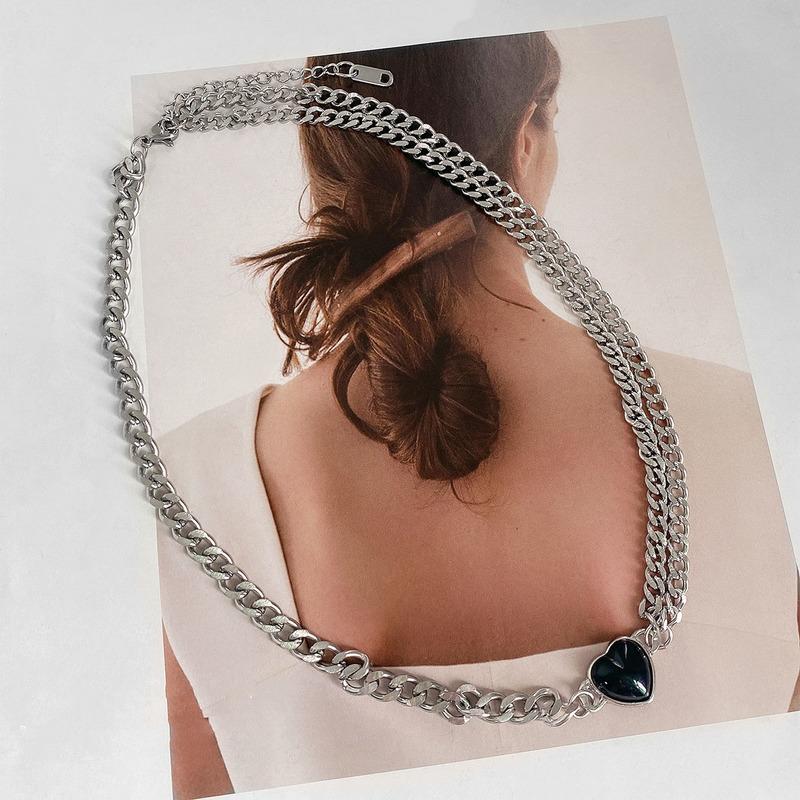 

Chokers Origin Summer Titanium Steel Black Color Enamel Love Heart Pendant Necklaces For Women Double Layers Chunky Cuban Chain Necklace