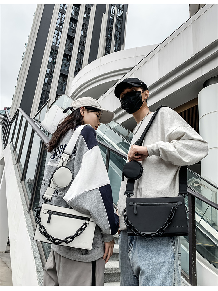 

moonholder03 HBP wholesale Fashionable bags chain shoulder bag boys personality all-match men's crossbody bag trend Zipper Mobile phone pocket ID slot, Freight make up the difference (not for