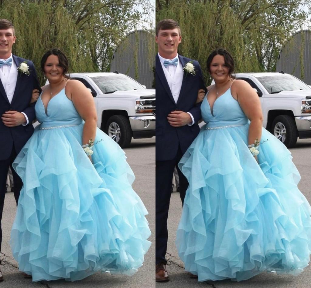 

2021 Light Blue Plus Size Prom Dresses Tulle Tiered Skirt Ruffles Spaghetti Straps Custom Made Floor Length Beaded Crystals A Line Evening Party Gown vestidos, Hunter green