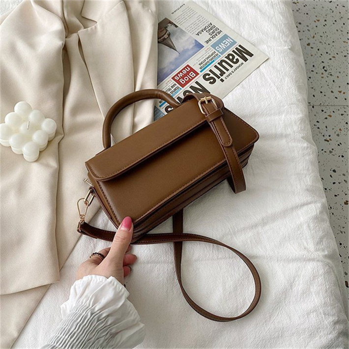 Designers Duffel Bags 45CM 55CM luxury large capacity travel sale High quality women men Genuine Leather shoulder Fashion bag carry rivets with l-image-708964693