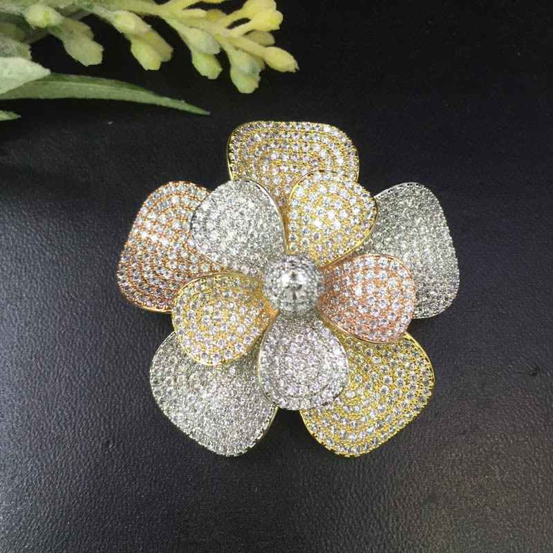 

Vanifin Fashion Jewelry Luxury Blooming Calla Lily Brooch Pendant Dual Use for Wedding Party Micro Paved Popular Gift