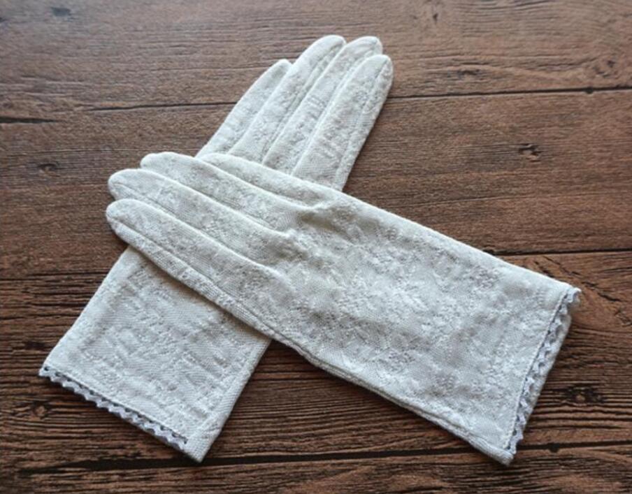 

Summer new women's sunscreen cotton jacquard breathable lace driving thin short finger gloves