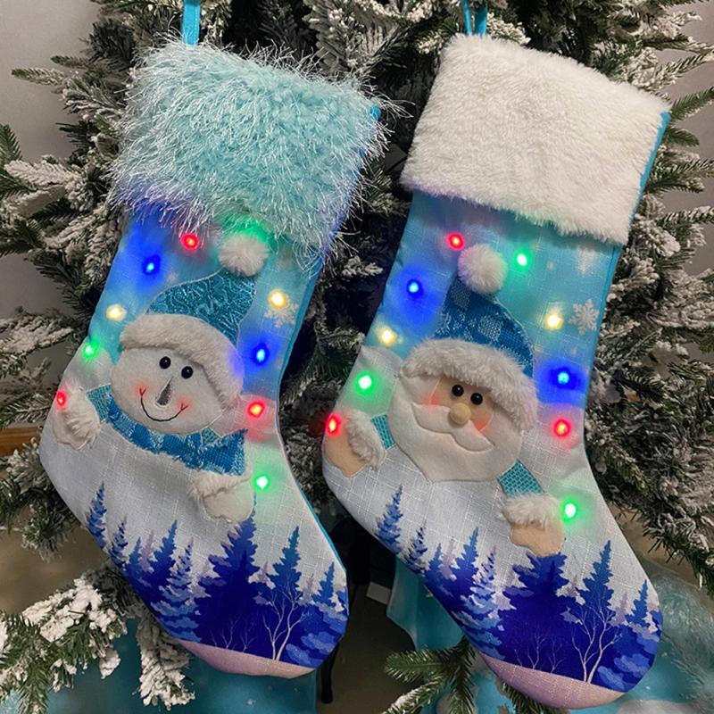 

Christmas Decorations Stockings Socks Led Light Up Snowman Santa Printing Xmas Candy Gift Bag Fireplace Tree 2022 Year Decoration