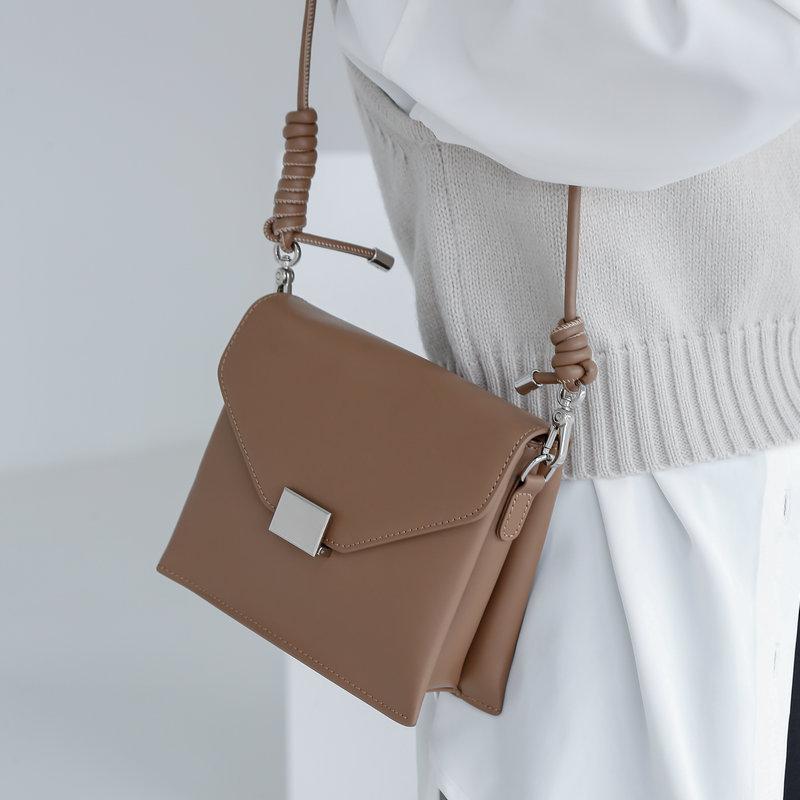 

Shoulder Bag Female 2021 Spring New Trendy Female Bag Leather Envelope Commuter Small, Black