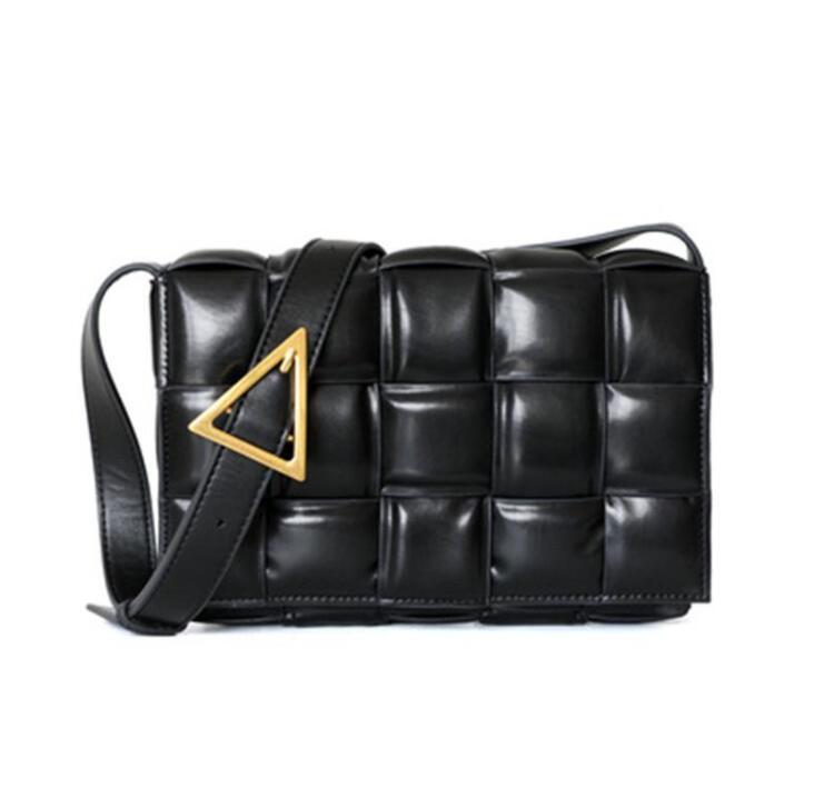 

2020 New Designer leather messenger bags Pillow bag cross body bag Fashion Woven Women bags casual luxury woman handbag wallet shoulder bag