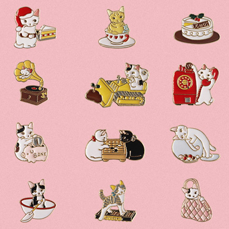 

12PCS/ lot bag shirts jean accessories metal enamel kitty cat brooch pin badge