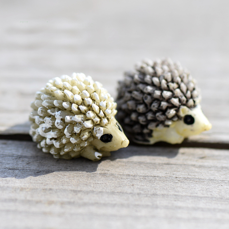 Hedgehog Miniatures Terrarium Figurines Mini Garden Decoration Hedgehog Fairy Chair Craft Figurine 1221657-image-728469576