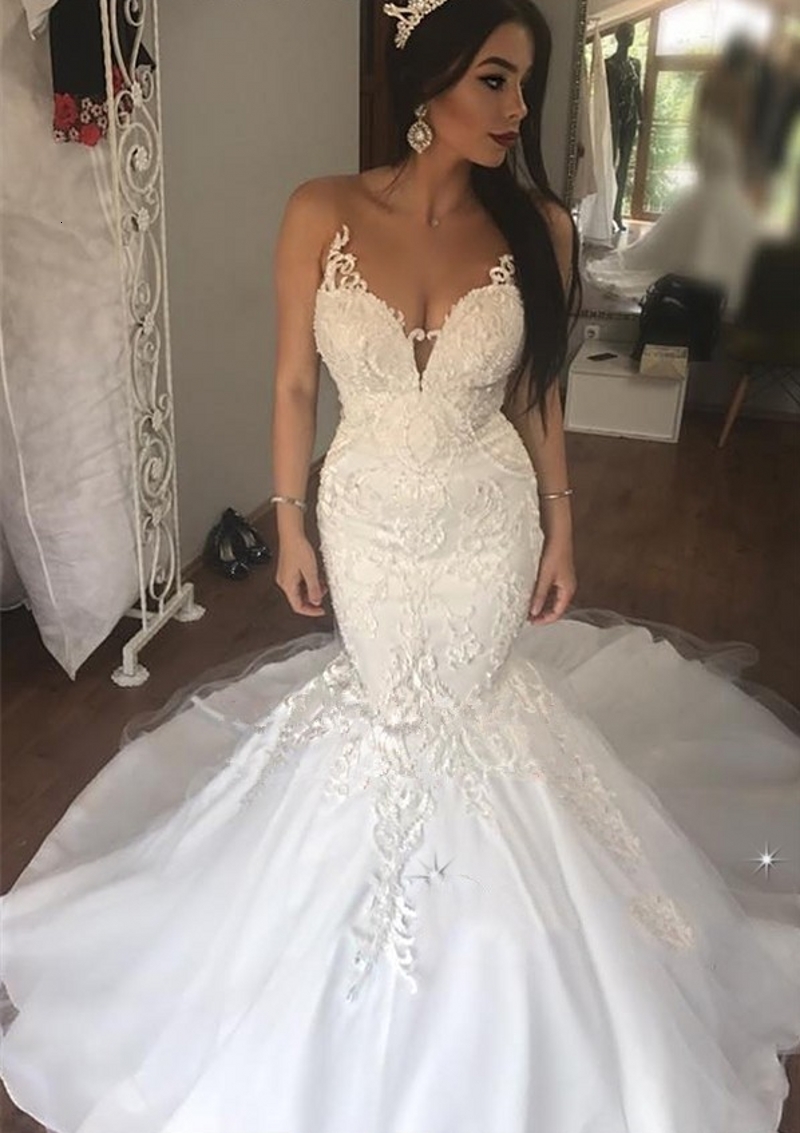 

2021 New Vintage Lace Mermaid African Illusion V-neck Appliques Elegant White Bride Es Court Train Wedding Gowns Hume, Ivory