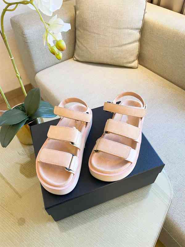 

Sandals spring ss early women's designers sandals Luxury sandal flat bottom roman shoes pink leather two straps size 35-40 5Q2C, 1# shoe box