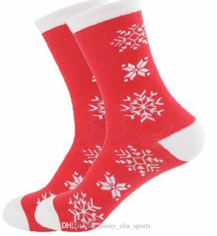 

21 Item no 366 Sports casual cotton socks suitable for football and basketball games badminton socks number 6989