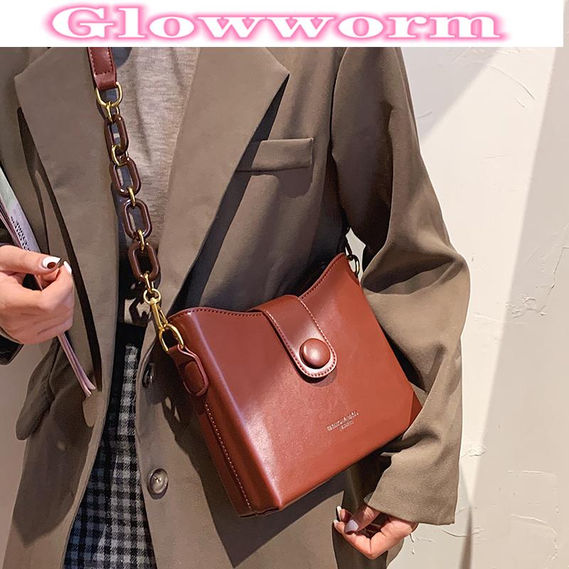 

Vintage Designer Luxury Fashion Women Small Solid Color Bucket Crossbody Shoulder Bags PU Leather Handbags for Ladies Trending, Beige