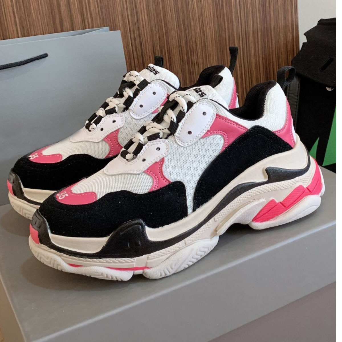 

Women Casual Shoes Triple S Clear Sole Trainers Dad Shoe Platform Sneaker Black Fushia White ddtyjgo Mens Womens Soft Cushion Runners Chaussures Sports 35-44