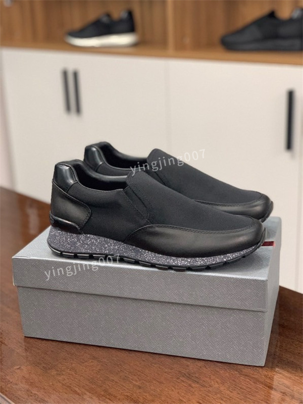 

Fashion mens boots Designer Shoe Martin Desert Boot Flamingos 100% Valentinoes shoes Flat Low-top Loafers Shoes Triangle Medal Logo Coarse Soft Cowhide Rubber 39-46, 08